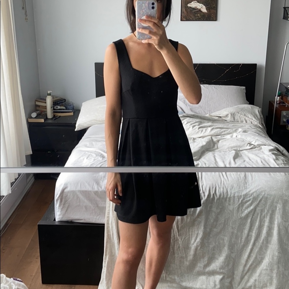 Black back cutout mini dress